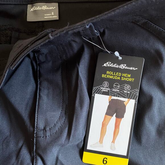 NEW EDDIE BAUER Rolled Hem Bermuda Shorts Size 6 Black Stretch SPF 50 Nylon - Picture 3 of 4